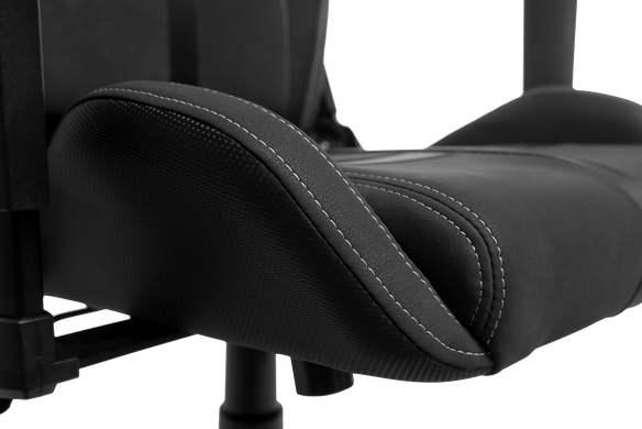 Геймерське крісло GT Racer X-2628 Black